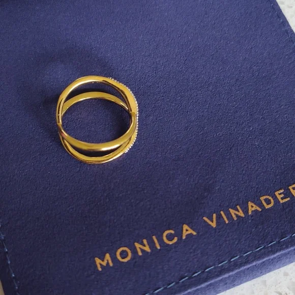 MONICA VINADER Riva Diamond Cross Ring - Picture 4 of 8